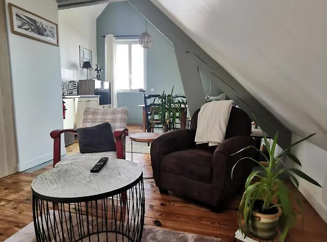 Grenier De L, Iris Sainte-Croix-sur-Mer